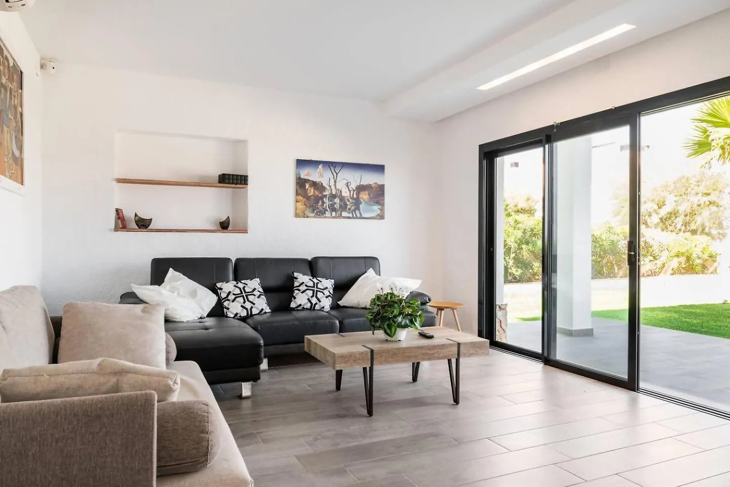 Villa Sophie Alt Standing Frente Al Club Nautico Girona
