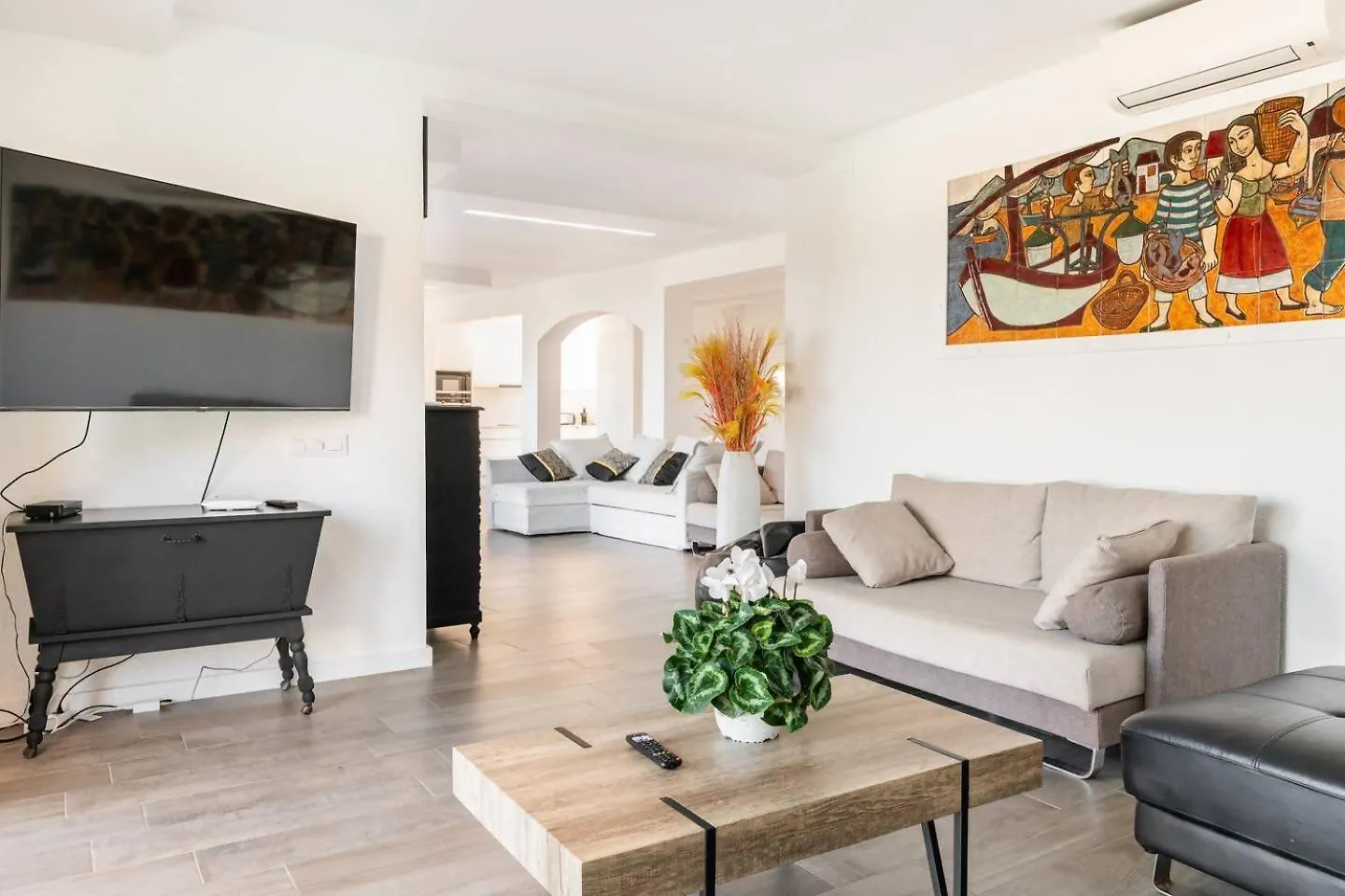Villa Sophie Alt Standing Frente Al Club Nautico Girona
